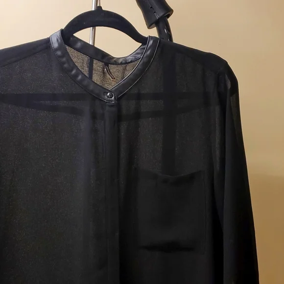 Sheer tunic blouse - Picture 4 of 4